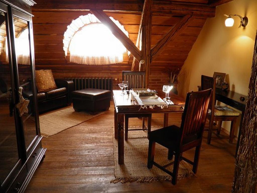 德沃奥尔米骑马酒店 Karviná 外观 照片