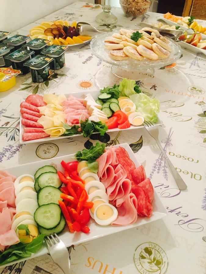 德沃奥尔米骑马酒店 Karviná 外观 照片
